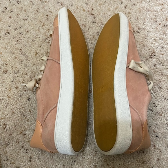 💎UGG Evangeline pink/gold sneakers size 15. - Picture 16 of 16